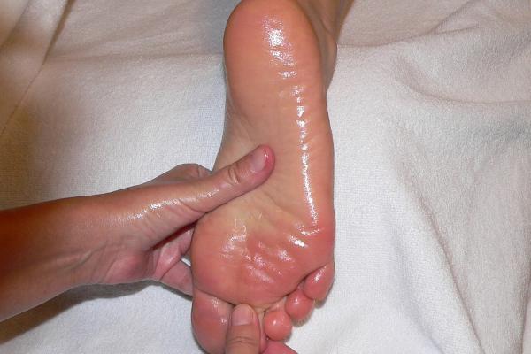 Wohlfuehlhaus-Wellness-Fussmassage